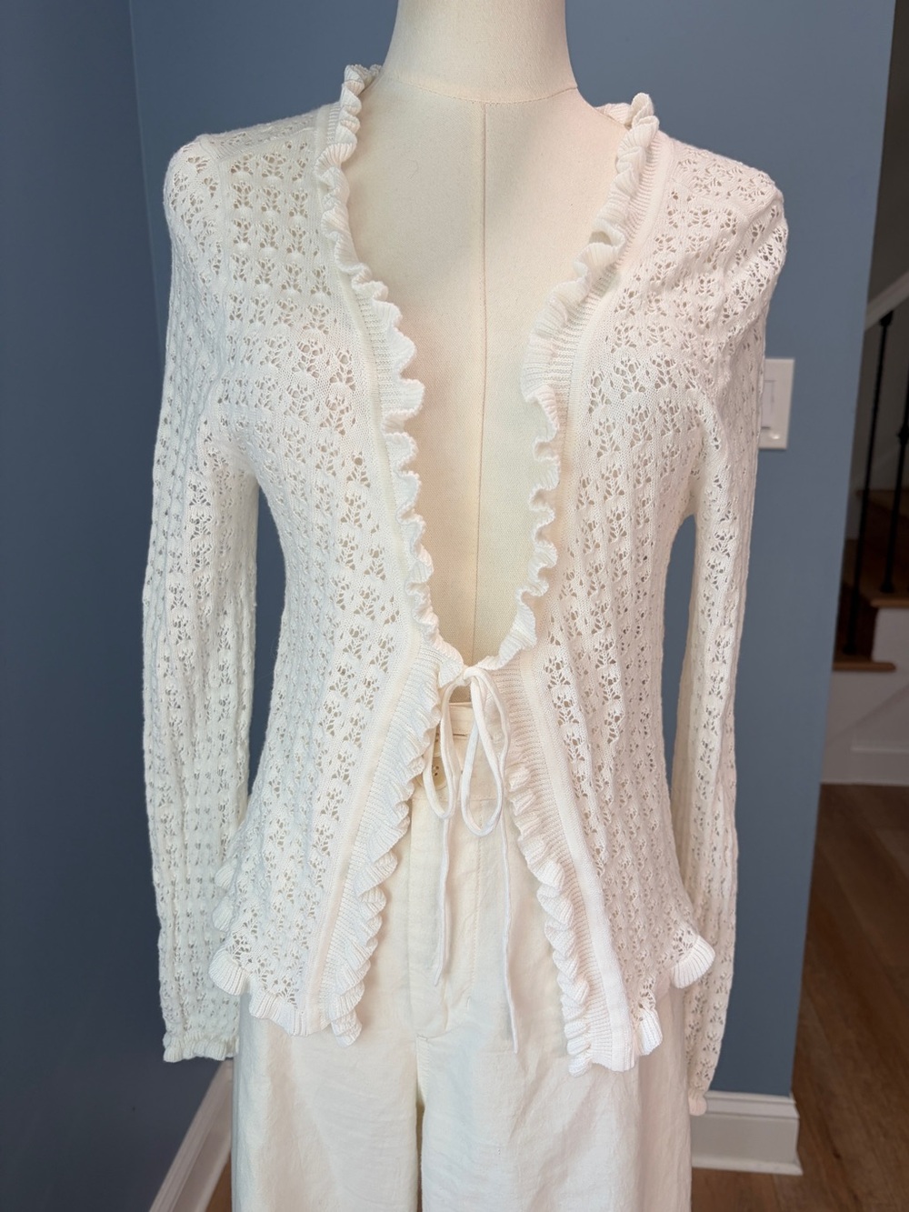 Old Navy Pointelle Ruffle Tie Front Cardigan Ivory Petite Small Cottagecore